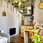 Appartement Petit Nid Douillet, à Deux Pas Des Commodités *