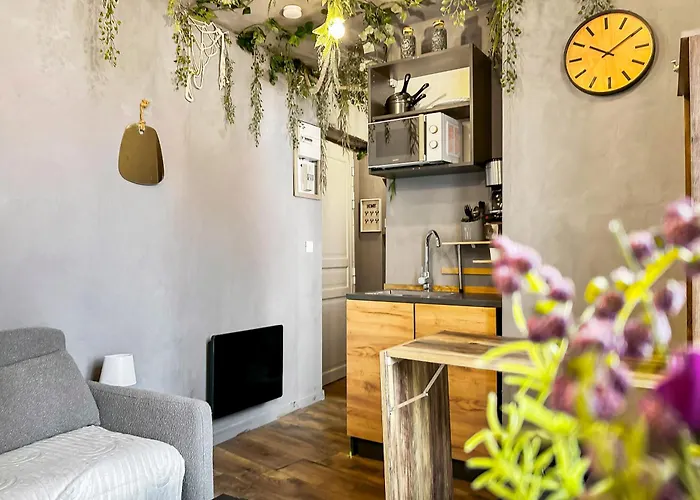 Apartment Jungle Design, WiFi Fibre, 20min Paris *